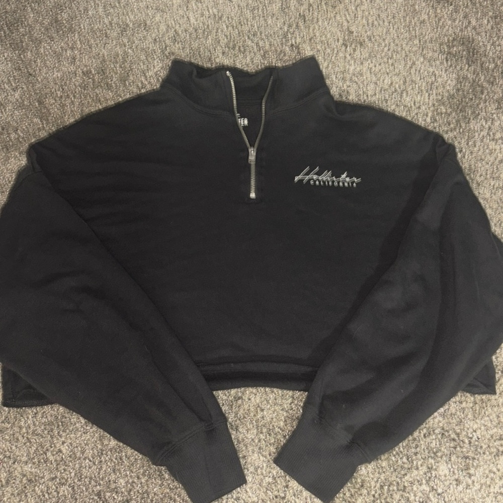 Hollister Quarter Zip Crop